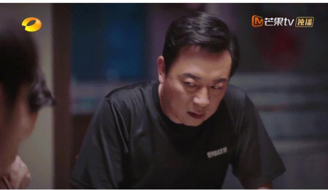 以家人之名|《以家人之名》爆火，比起谭松韵宋威龙，更让人上头的是爸爸cp档