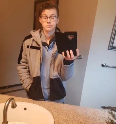 作为一个无性恋,ryan在青春期产生了自我怀疑——自己生为女性,却并不