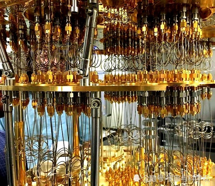 量子物理学|量子物理学的重要应用，与普通计算机结构完全不同，还需继续探索