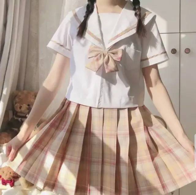 不露臉jk女生頭像:好看的jk制服女生頭像