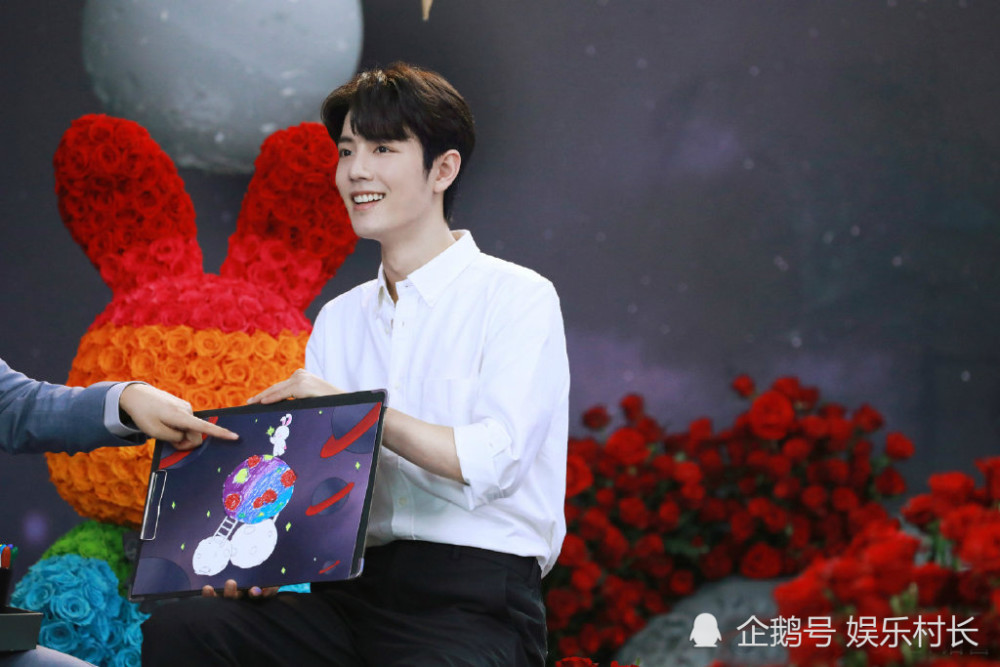 肖战|肖战直播登全球热搜，开小灶反水点赞抵制肖战微博，事后回应似吓得不轻