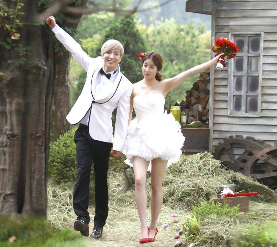 玄彬前女友姜素拉宣布与圈外年长男友结婚,曾被sj利特在演唱会上"求婚