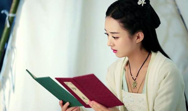 静夜思|李白的静夜思是古绝，改成律绝和五律后，可以看出不同诗体的区别