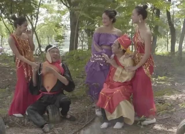 西游记|越南翻拍《西游记》，师徒造型真是辣眼睛，女妖精却成亮点