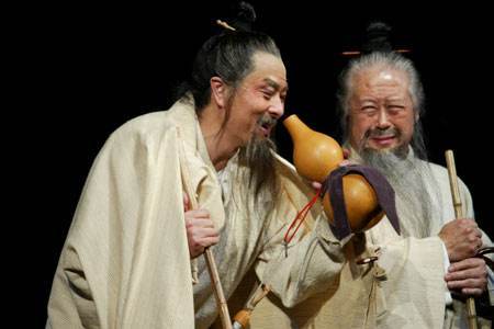 李白|李白真的不屑事权贵？给皇帝唱赞歌，献媚女道士，为求职四处碰壁