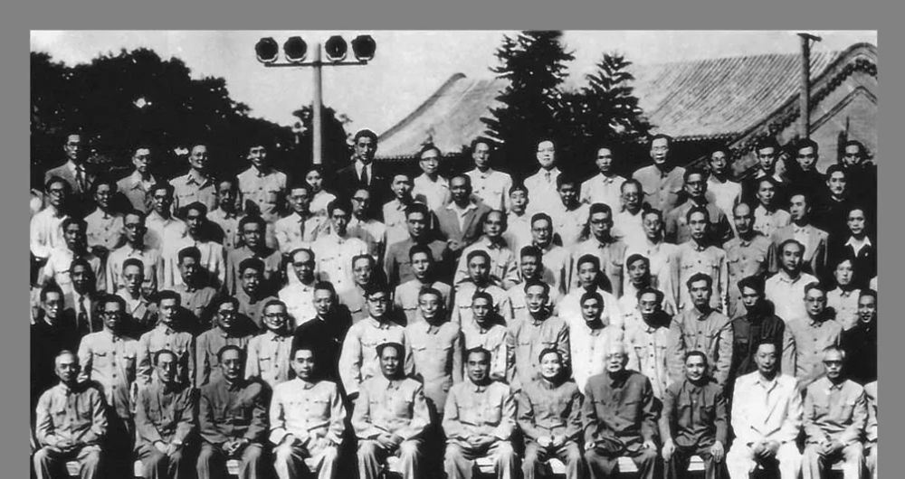中国半导体|为什么60年前半导体列入国家紧急措施，现在我们还被卡脖子？