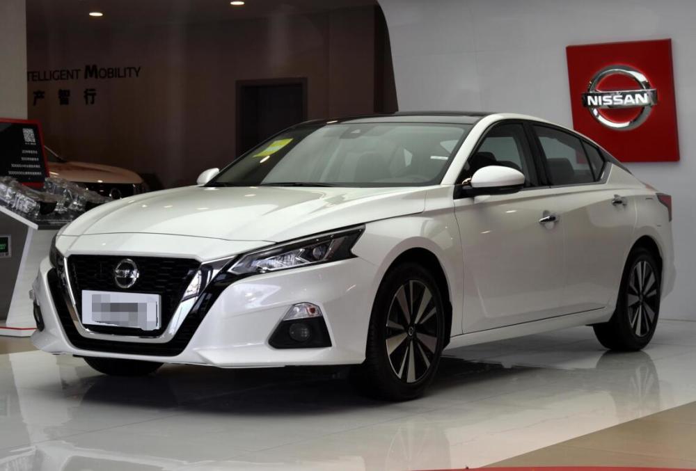 2021款日产天籁来袭猛降3万20tcvt新造型比雅阁还帅气