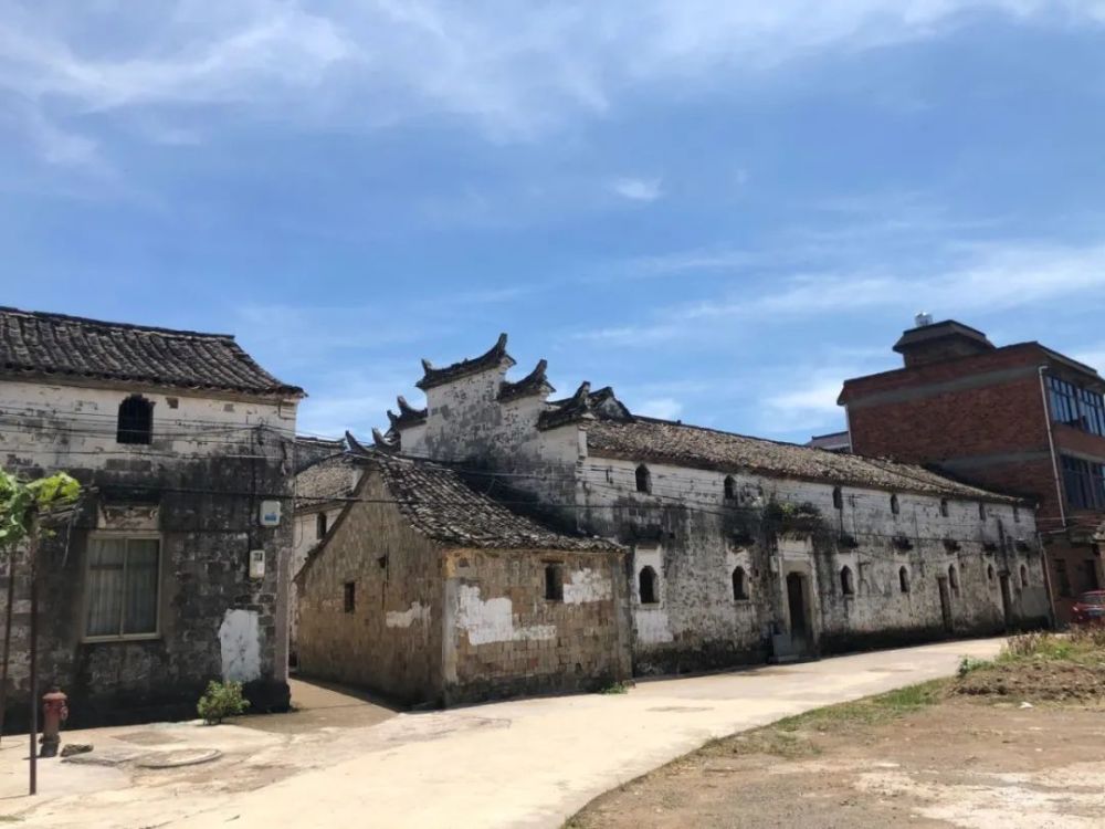 吃在东阳上卢馄饨和湶塘家宴