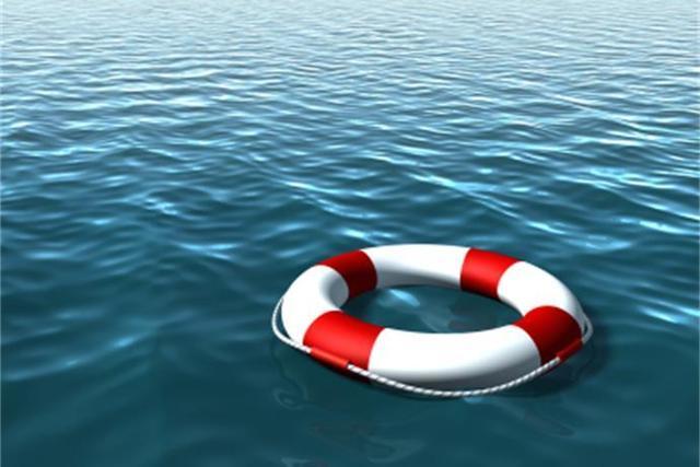 苏必利尔湖|8岁妹妹被激流卷走，哥哥奋不顾身去救她也被冲走，二人双双丧命