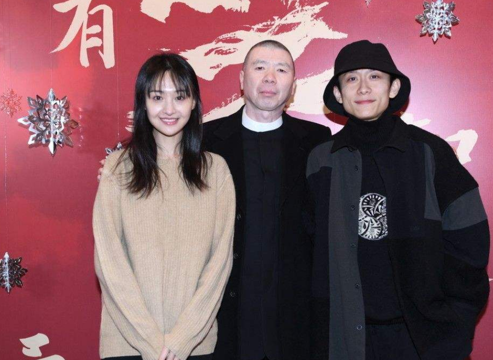 网传冯小刚邀请郑爽拍女性群像剧,他曾称能让baby杨幂成为好演员
