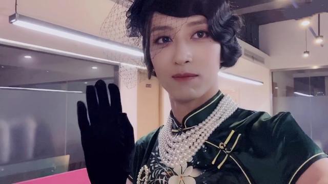 被误会是朱一龙女友的刘畅要红了跳maria穿女装还曾是童星