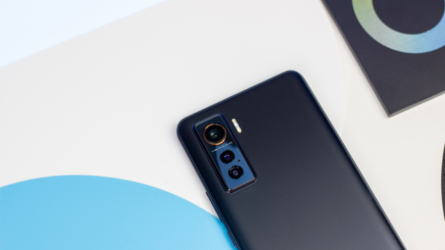 主流价位的5g旗舰手机推荐|旗舰手机|iqoo5|小米_公司|oppo reno4 pro