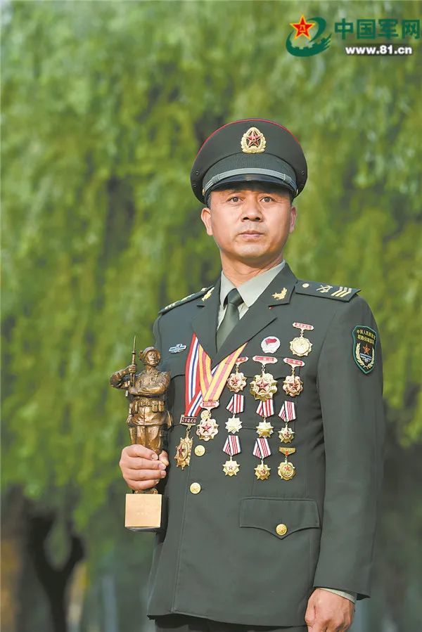 "最美新时代革命军人"张俊凯:一辈子干好修车这件事