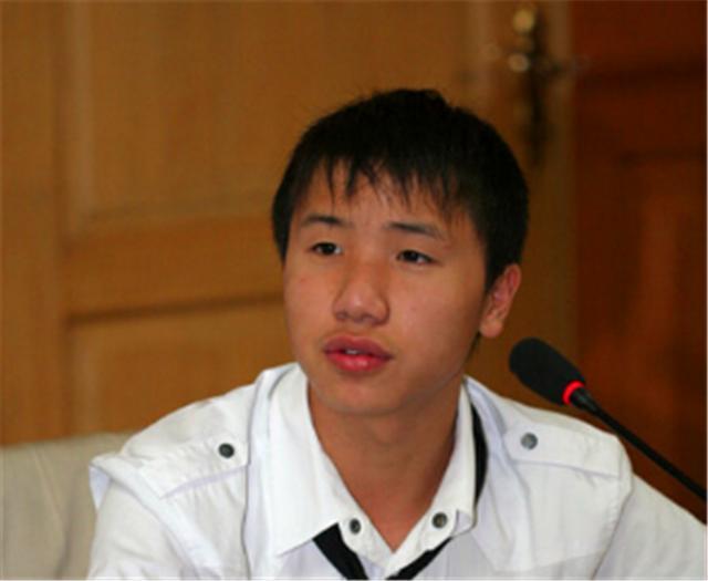 雷楚年|12年前那个在汶川地震中救下7个人的小英雄，如今已沦为阶下囚