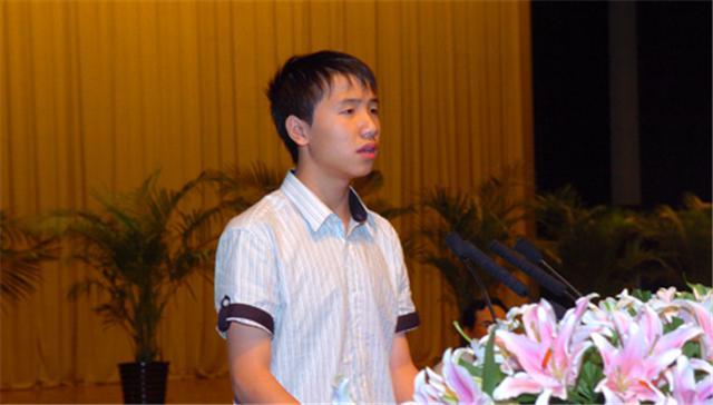 雷楚年|12年前那个在汶川地震中救下7个人的小英雄，如今已沦为阶下囚