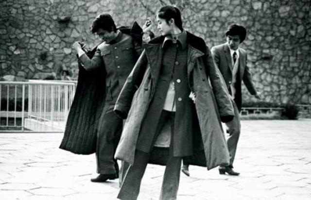 呢大衣|50年代，“豪横”的大院子弟，到底有多幸福