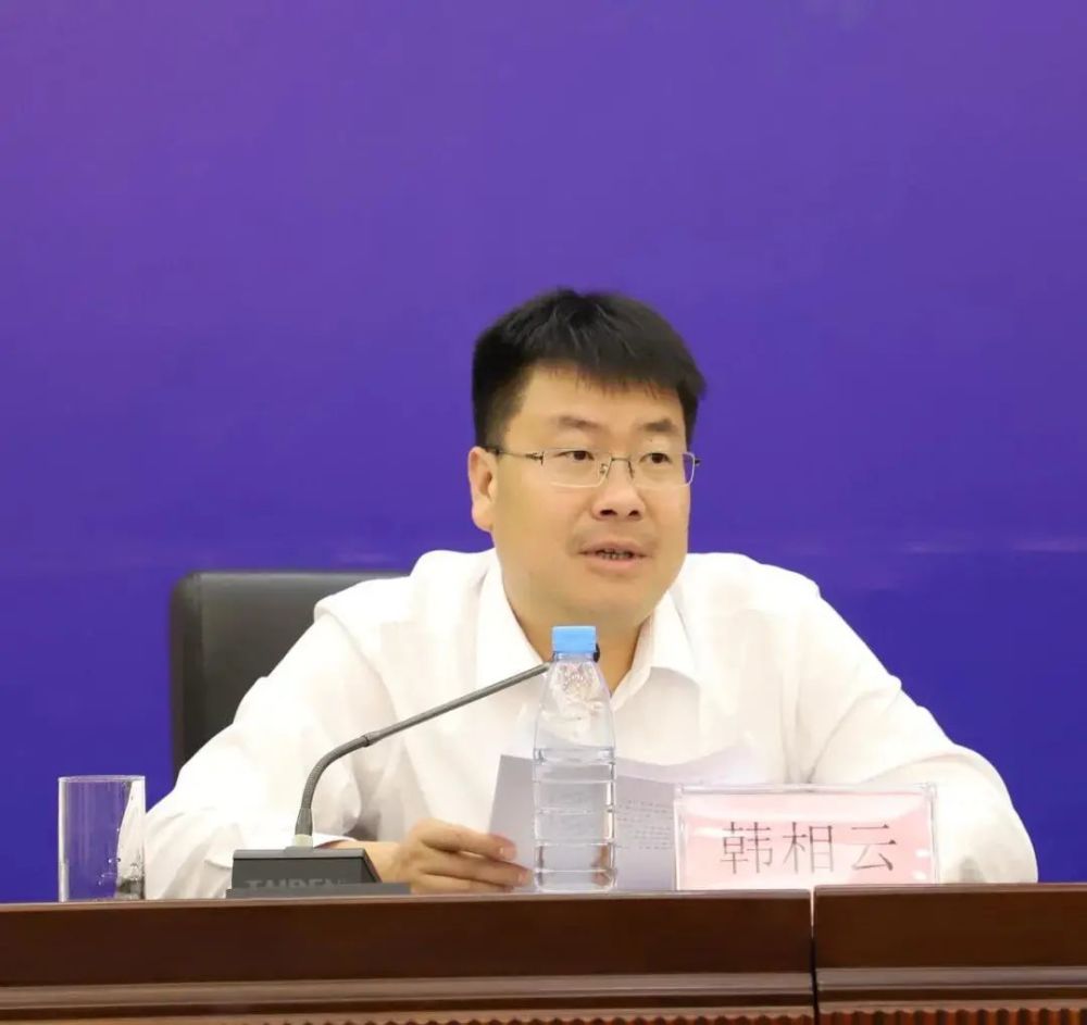 张祖平,黄欢,温江涛,韩相云,陈济友分别就发展森林旅游对全省旅游业