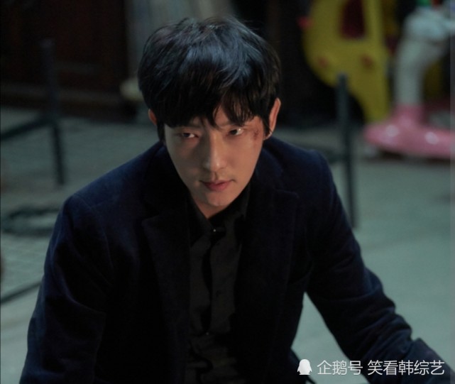 恶之花李准基犹如电影般的幕后剧照通过照片展现演技