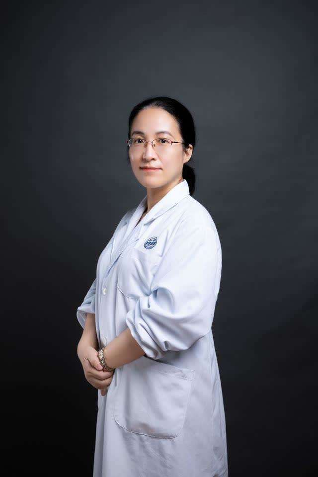 交大出版社社长李芳介绍,该书中文版在4月20日进行首发后,多家国际