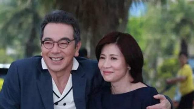张晨光|63岁张晨光骑共享单车露面！剧里是富豪，私下却被倪萍吐槽太抠门