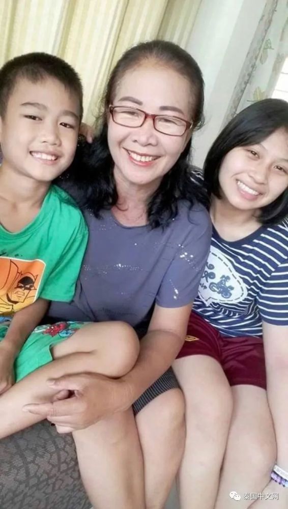 黎逸府|女儿专程回老家陪妈妈过母亲节，当晚做了个怪梦，结果买彩票中了130万