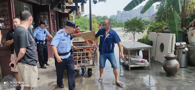 洪峰过境|洪峰过境，沙区警方在行动！