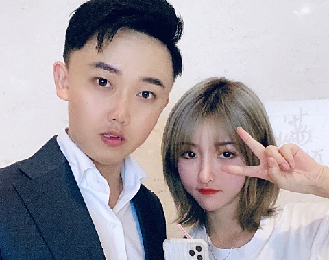 次惑小仙女给四川可乐买礼物看到价格后原谅我没见过世面