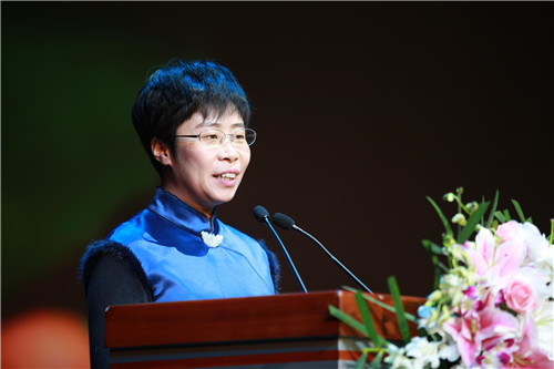 于丹|继于丹之后，又一位国学大师被赶下神坛？网友：大师有点太多了