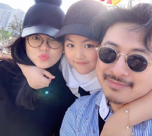 李湘|李湘晒狗图内涵王岳伦？心事疑被网友猜透，女神果真有才