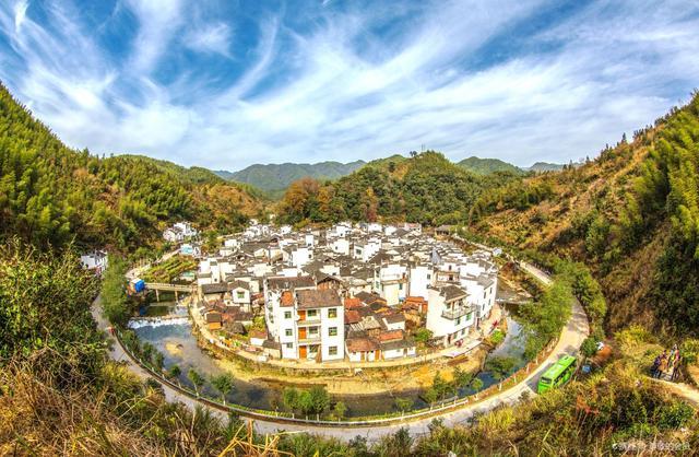这座村庄人称“脸盆村”，是中国最“圆”的村庄