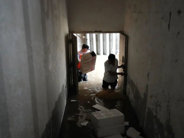 重庆|渝中警讯丨重庆启动洪水防御Ⅰ级应急响应，渝中警方全力以赴防洪