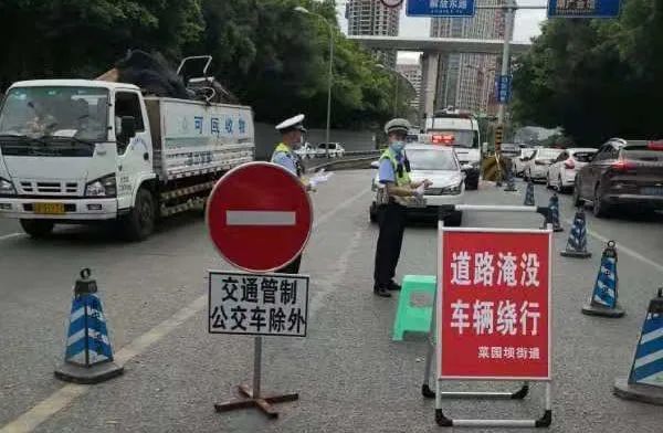 重庆|渝中警讯丨重庆洪峰过境主城，你有见证这些感人瞬间吗