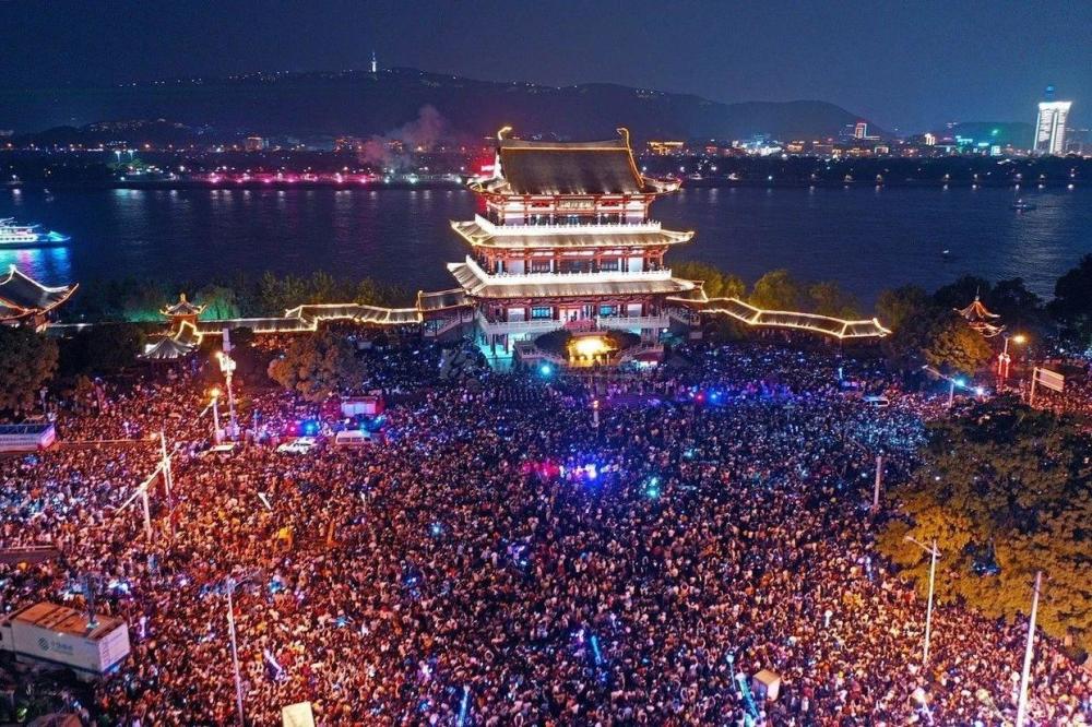 人口数量|目前我国的人口总数有多少？有什么人口特征？