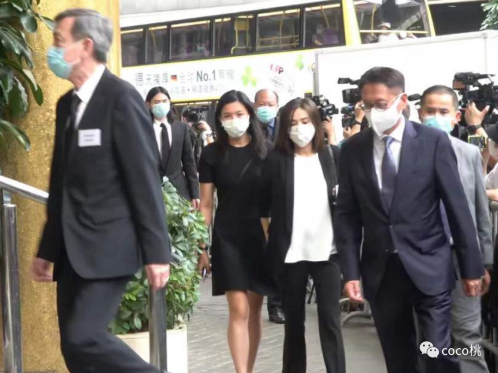 李嘉欣|从老牌最美港姐到嫁豪门，李嘉欣都得喊她一声大前辈！