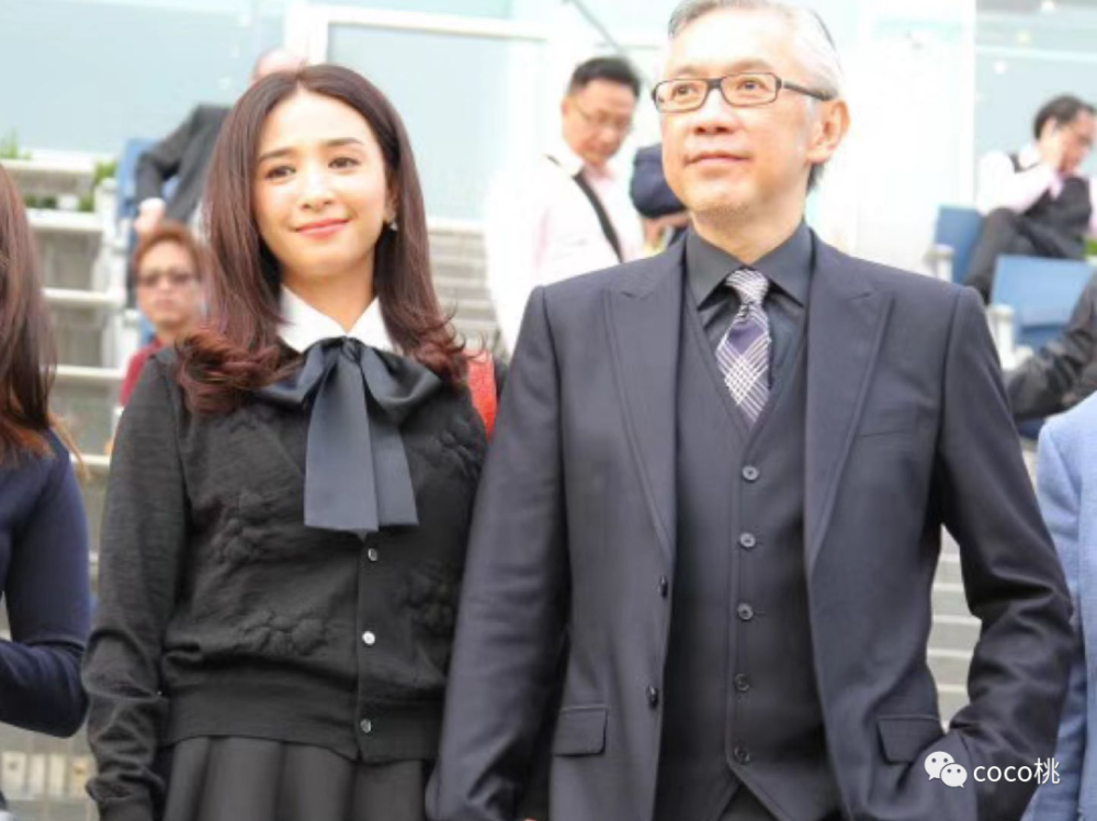 李嘉欣|从老牌最美港姐到嫁豪门，李嘉欣都得喊她一声大前辈！