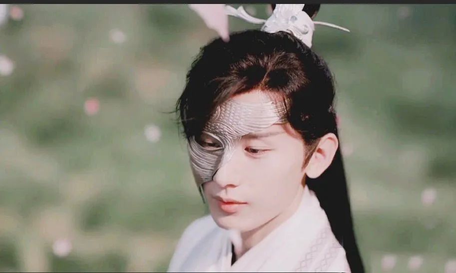 成毅|成毅，用《琉璃》实力证明，他是唯一的离泽宫小公主