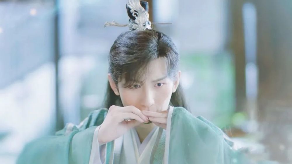 成毅|成毅，用《琉璃》实力证明，他是唯一的离泽宫小公主