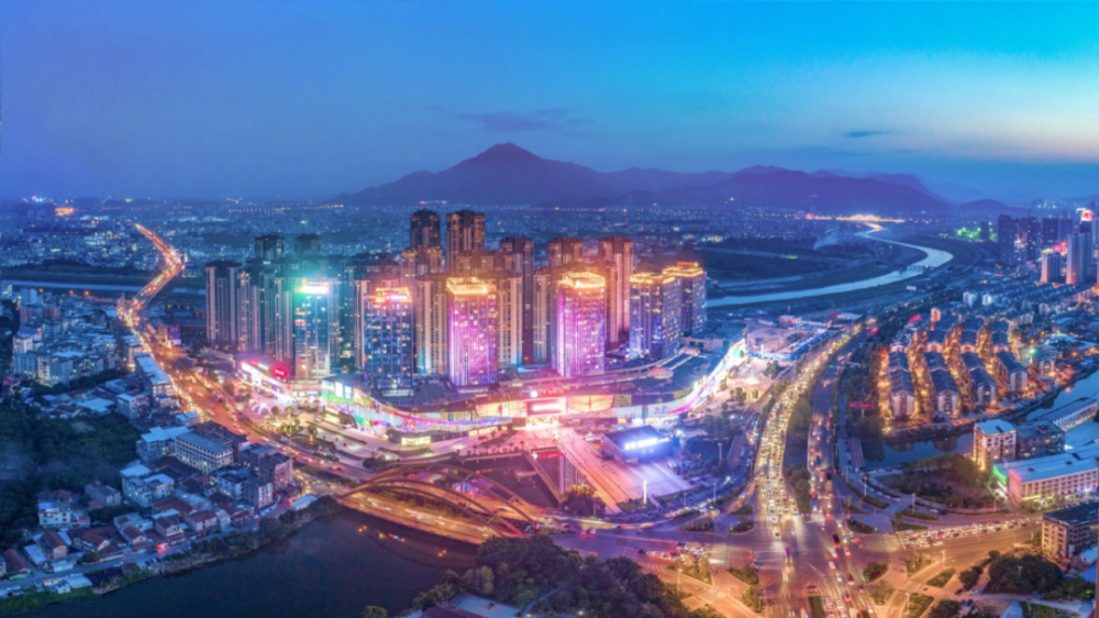 (正荣·财富中心)(玉湖新城宜居新貌)南进:正荣·财富中心成为木兰溪