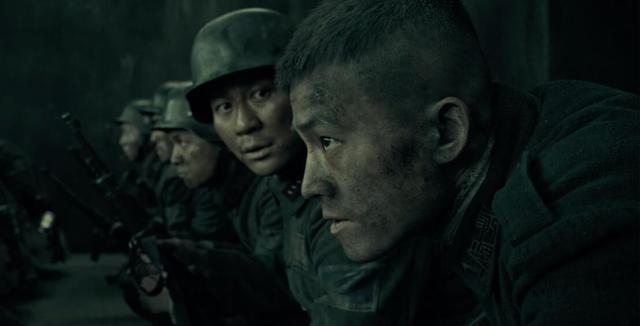 票房|3次点映破1亿，《八佰》票房爆发已成既定事实，但与经典相差甚远