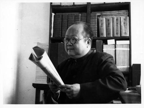 潘光旦|婚约被毁，潘光旦携表姐步入婚姻殿堂，恩爱几十年，相继共赴黄泉