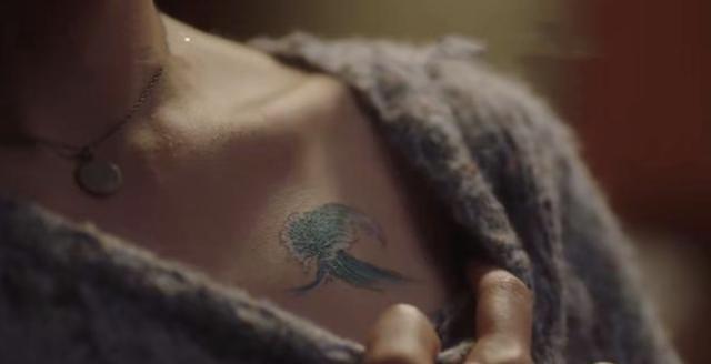 张乘乘|张乘乘林有有两大“渣女”联动，晚会合唱像双胞胎，背景竟是蓝色烟花