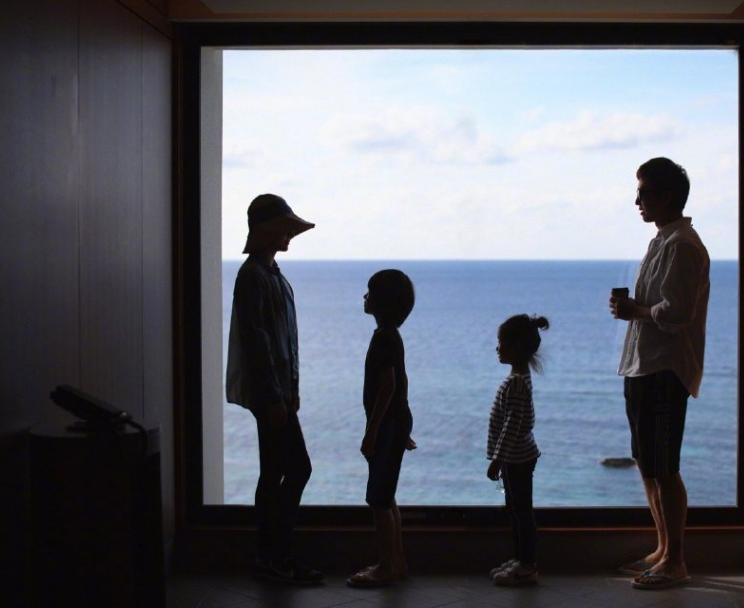 孙俪|孙俪为陪老公被晒伤，邓超挨个评论她动态，炫耀老婆铁粉身份表白