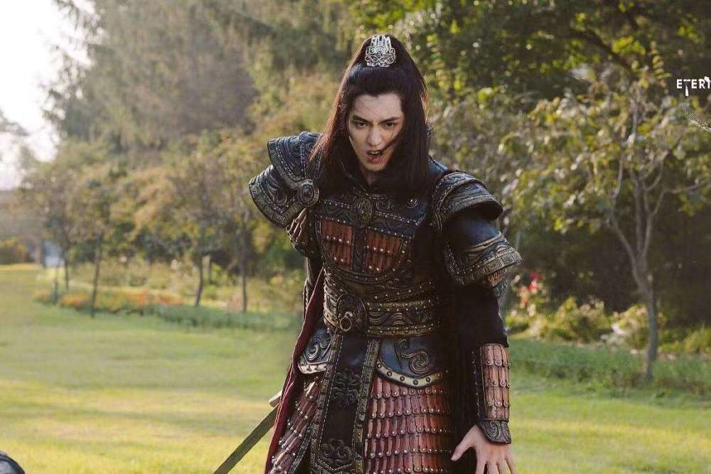 吴亦凡|保镖推人粉丝洗白？吴亦凡高调背后，是一群被宠坏的中国明星