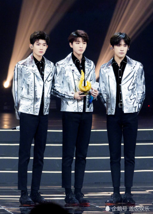 tfboys|围观TFBOYS七周年演唱会，吃瓜路人需要注意啥？