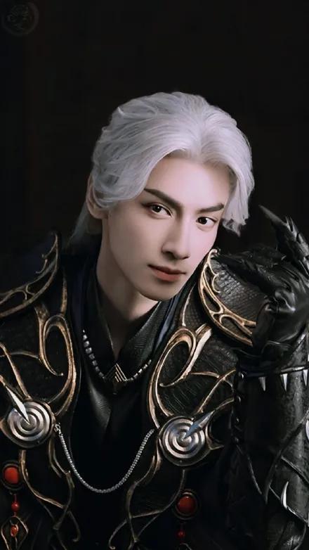 罗云熙|演员罗云熙十年芭蕾破茧成蝶 “一杯敬努力一杯敬光芒”