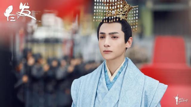 罗云熙|演员罗云熙十年芭蕾破茧成蝶 “一杯敬努力一杯敬光芒”