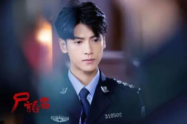 罗云熙|演员罗云熙十年芭蕾破茧成蝶 “一杯敬努力一杯敬光芒”