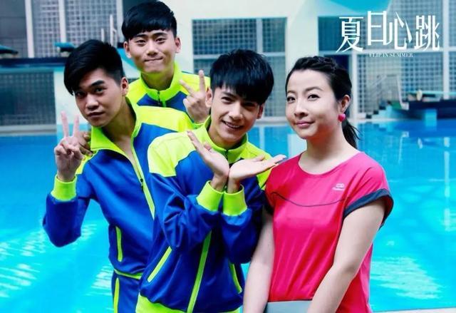 罗云熙|演员罗云熙十年芭蕾破茧成蝶 “一杯敬努力一杯敬光芒”