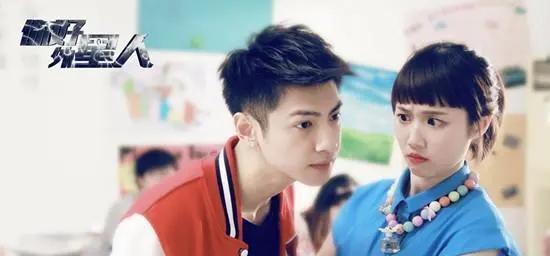 罗云熙|演员罗云熙十年芭蕾破茧成蝶 “一杯敬努力一杯敬光芒”