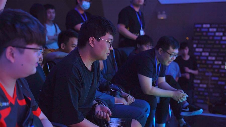 KPL：WE教练15岁离职，SK教练会去WE任教吗？